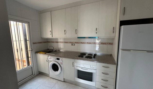 Resale - Bungalow -
Torrevieja