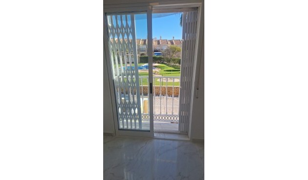 Brukt - Town House -
Torrevieja - aguas nuevas