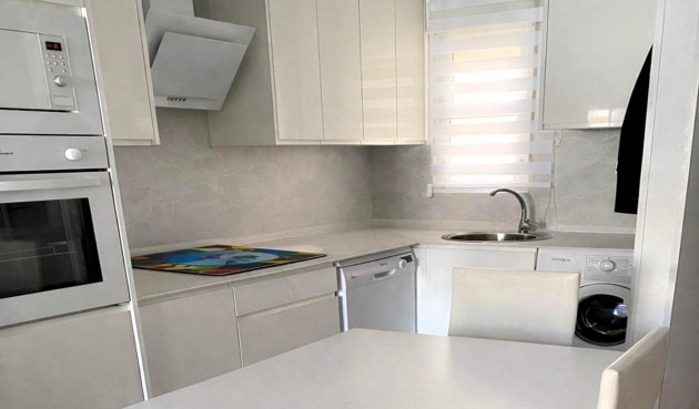 Brukt - Toppleilighet -
Torrevieja - Playa del Cura