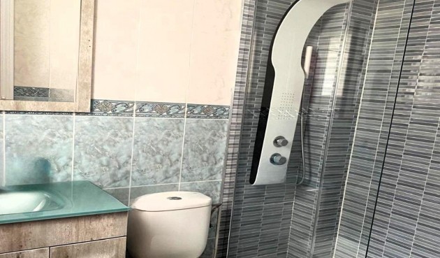 Brukt - Toppleilighet -
Torrevieja - Playa del Cura