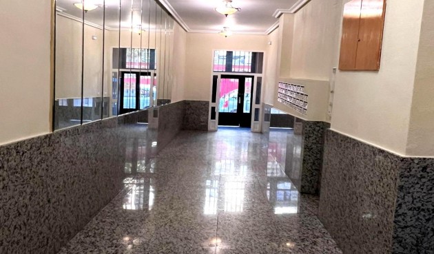 Brukt - Toppleilighet -
Torrevieja - Playa del Cura