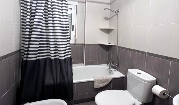 Brukt - Apartment -
Torrevieja - Playa de los Locos