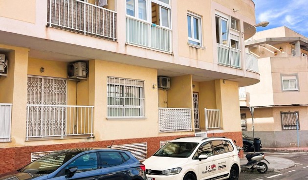 Brukt - Apartment -
Torrevieja - Playa de los Locos