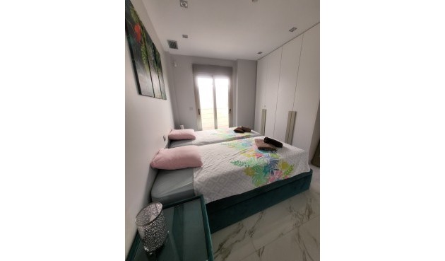 Brukt - Villa -
Orihuela Costa - Costa Blanca