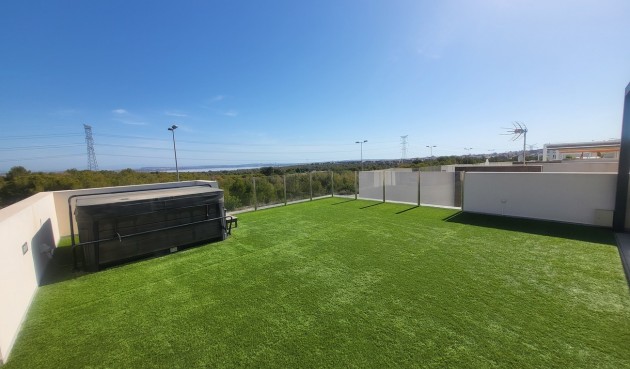 Brukt - Villa -
Orihuela Costa - Costa Blanca