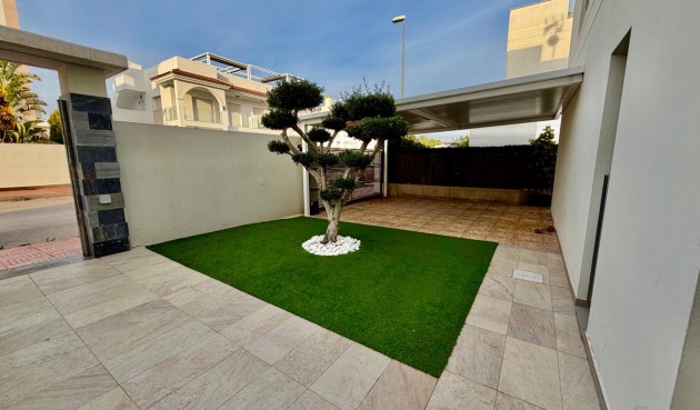 Brukt - Villa -
Rojales - Cuidad Quesada