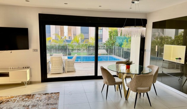 Brukt - Villa -
Rojales - Cuidad Quesada