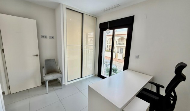 Brukt - Villa -
Rojales - Cuidad Quesada