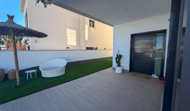 Brukt - Villa -
San Miguel de Salinas - Bellavista