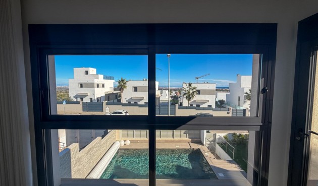 Brukt - Villa -
San Miguel de Salinas - Bellavista