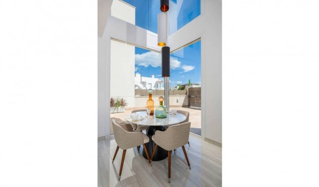 Brukt - Villa -
Ciudad Quesada - Costa Blanca