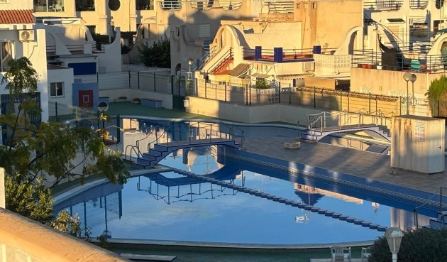 Brukt - Semi Detached -
Torrevieja - Carrefour