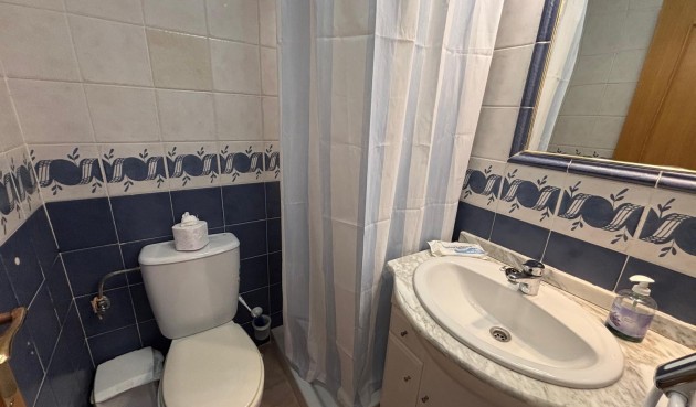 Resale - Bungalow -
Torrevieja