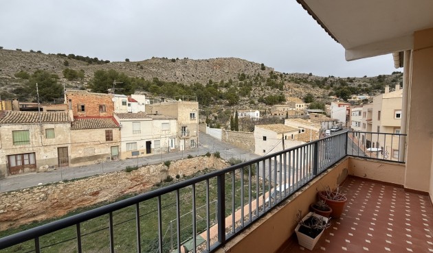Brukt - Apartment -
Onil - Costa Blanca