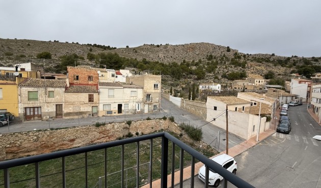 Brukt - Apartment -
Onil - Costa Blanca