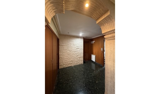 Brukt - Apartment -
Onil - Costa Blanca