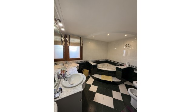 Brukt - Apartment -
Onil - Costa Blanca