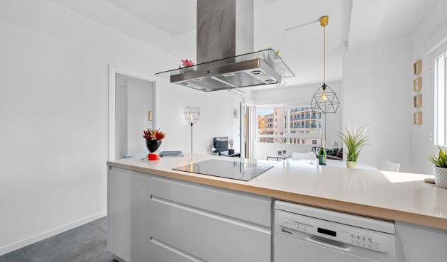 Brukt - Apartment -
Alicante - Costa Blanca