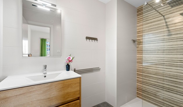 Brukt - Apartment -
Alicante - Costa Blanca