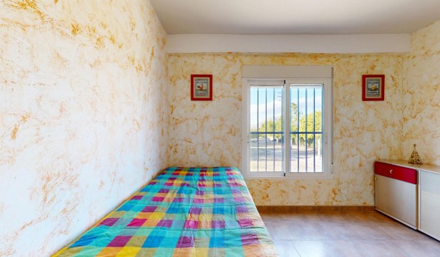 Återförsäljning - Villa -
Orihuela