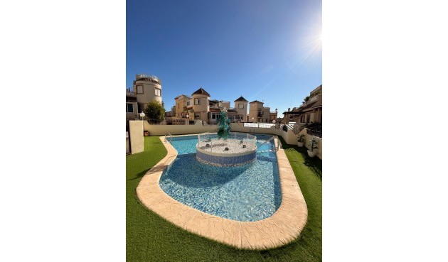 Brukt - Tosidig -
Orihuela Costa - Los Almendros-la Florida