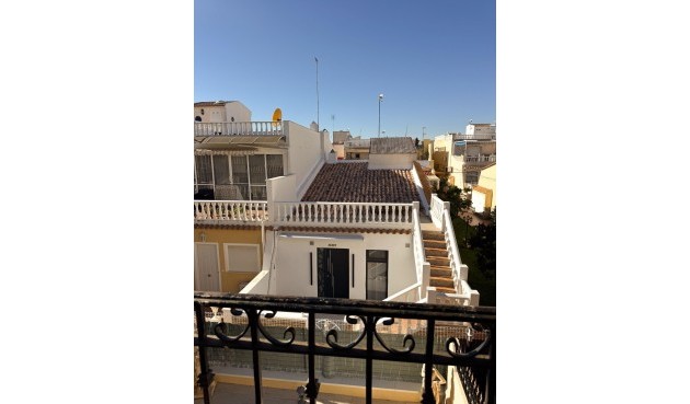 Brukt - Tosidig -
Orihuela Costa - Los Almendros-la Florida