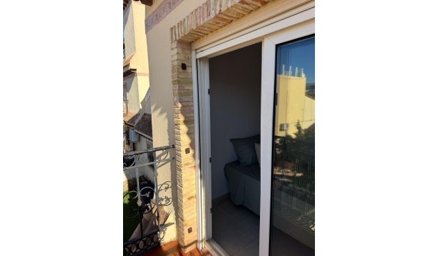 Brukt - Tosidig -
Orihuela Costa - Los Almendros-la Florida