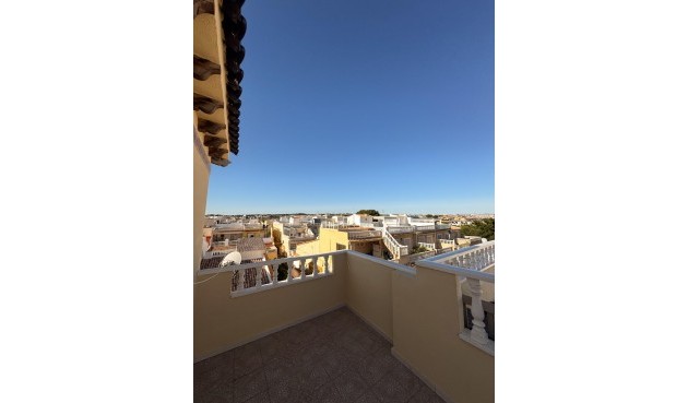 Brukt - Tosidig -
Orihuela Costa - Los Almendros-la Florida