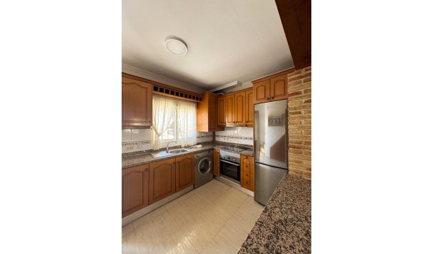 Brukt - Tosidig -
Orihuela Costa - Los Almendros-la Florida