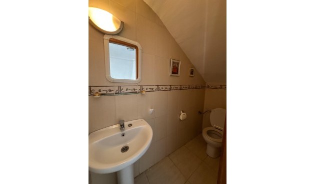 Brukt - Tosidig -
Orihuela Costa - Los Almendros-la Florida