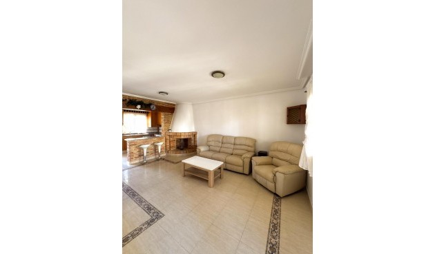 Brukt - Tosidig -
Orihuela Costa - Los Almendros-la Florida