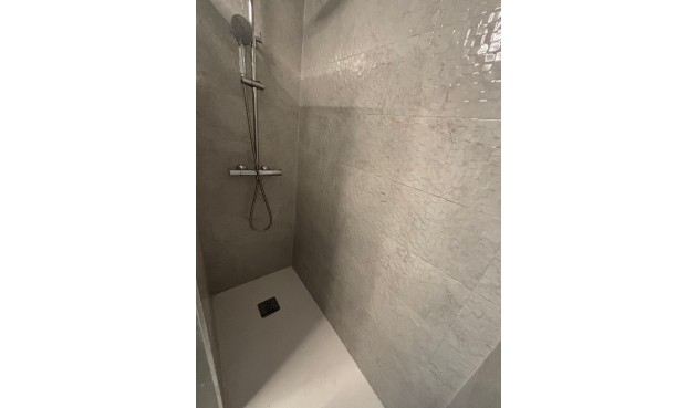 Återförsäljning - Takvåning -
Torrevieja - Acequion