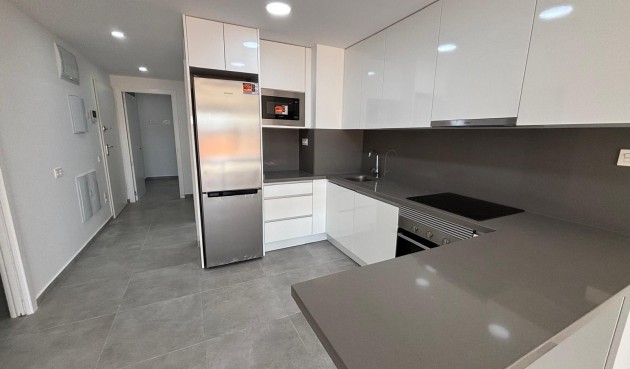 Resale - Apartment -
Torrevieja - Estacion De Autobuses