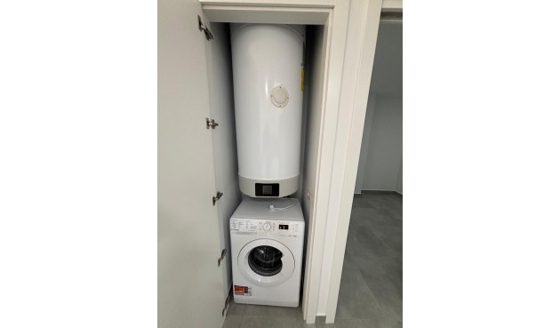 Resale - Apartment -
Torrevieja - Estacion De Autobuses