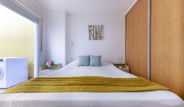 Brukt - Apartment -
Alicante - Carolinas Bajas