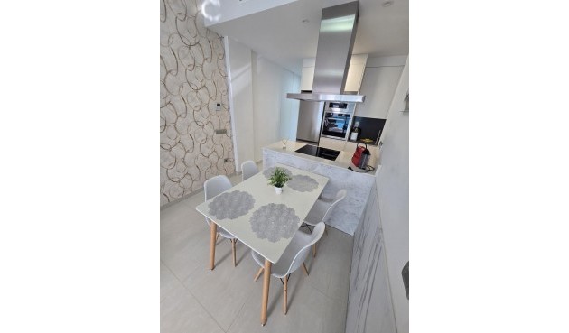 Brukt - Apartment -
Torrevieja - Estacion De Autobuses