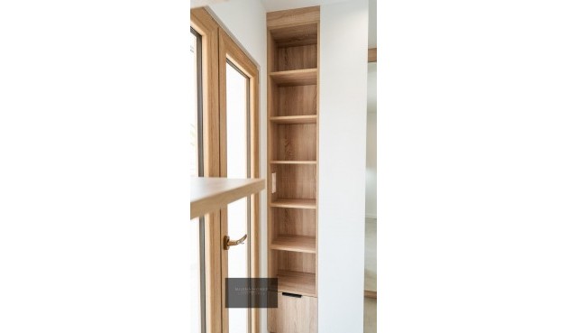 Resale - Villa -
Cabo Roig