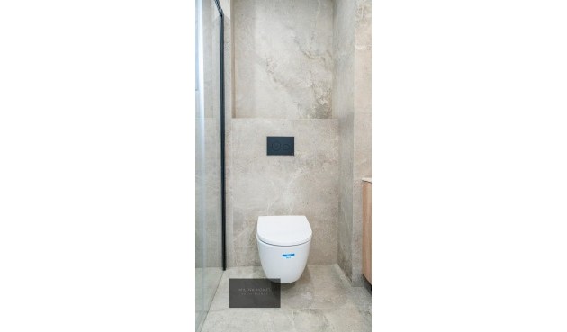 Resale - Villa -
Cabo Roig