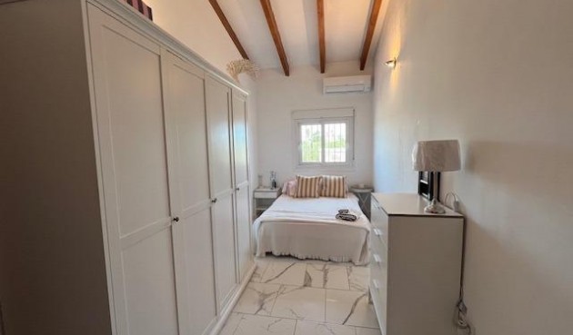 Brukt - Villa -
Dolores - Comunidad Valenciana