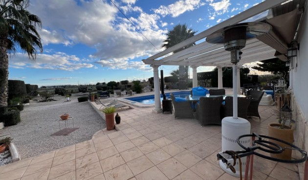 Brukt - Villa -
Dolores - Comunidad Valenciana