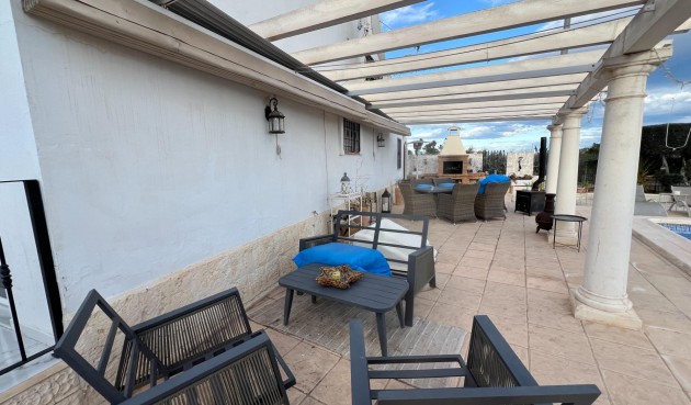 Brukt - Villa -
Dolores - Comunidad Valenciana