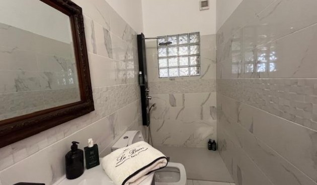 Brukt - Villa -
Dolores - Comunidad Valenciana