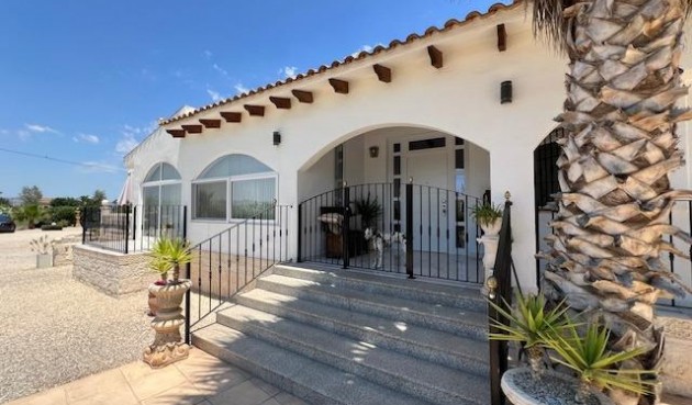 Brukt - Villa -
Dolores - Comunidad Valenciana