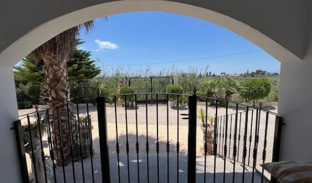 Brukt - Villa -
Dolores - Comunidad Valenciana