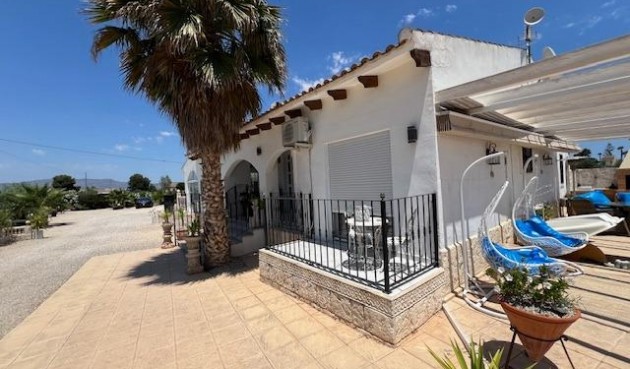 Brukt - Villa -
Dolores - Comunidad Valenciana