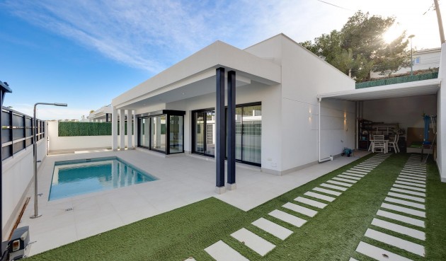 Brukt - Villa -
Pinar de Campoverde - Inland