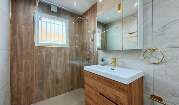 Brukt - Town House -
Ciudad Quesada - Costa Blanca