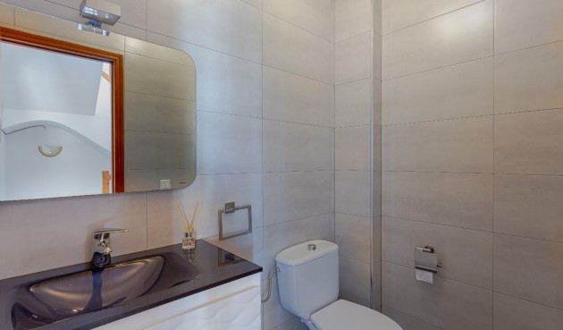 Återförsäljning - Villa -
Orihuela Costa - Costa Blanca