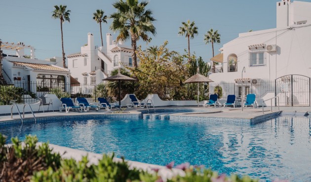 Återförsäljning - Villa -
Orihuela Costa - Costa Blanca