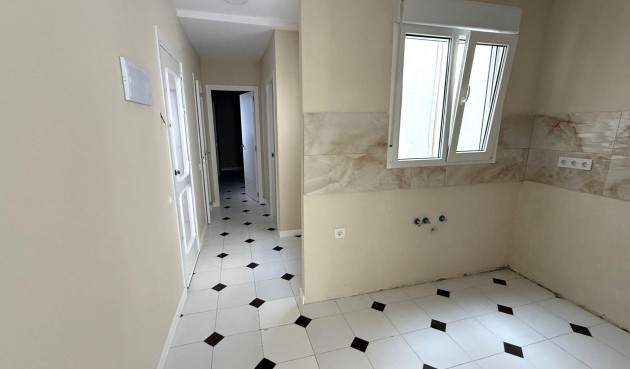 Brukt - Apartment -
Torrevieja - Centro